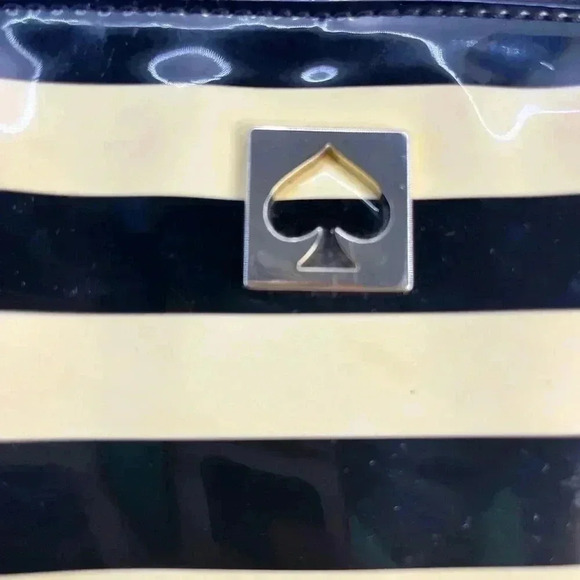 KATE SPADE ♠️ NEW YORK PATENT LEATHER LARGE TOTE BAG SHOPPING, SCHOOL - Picture 11 of 12